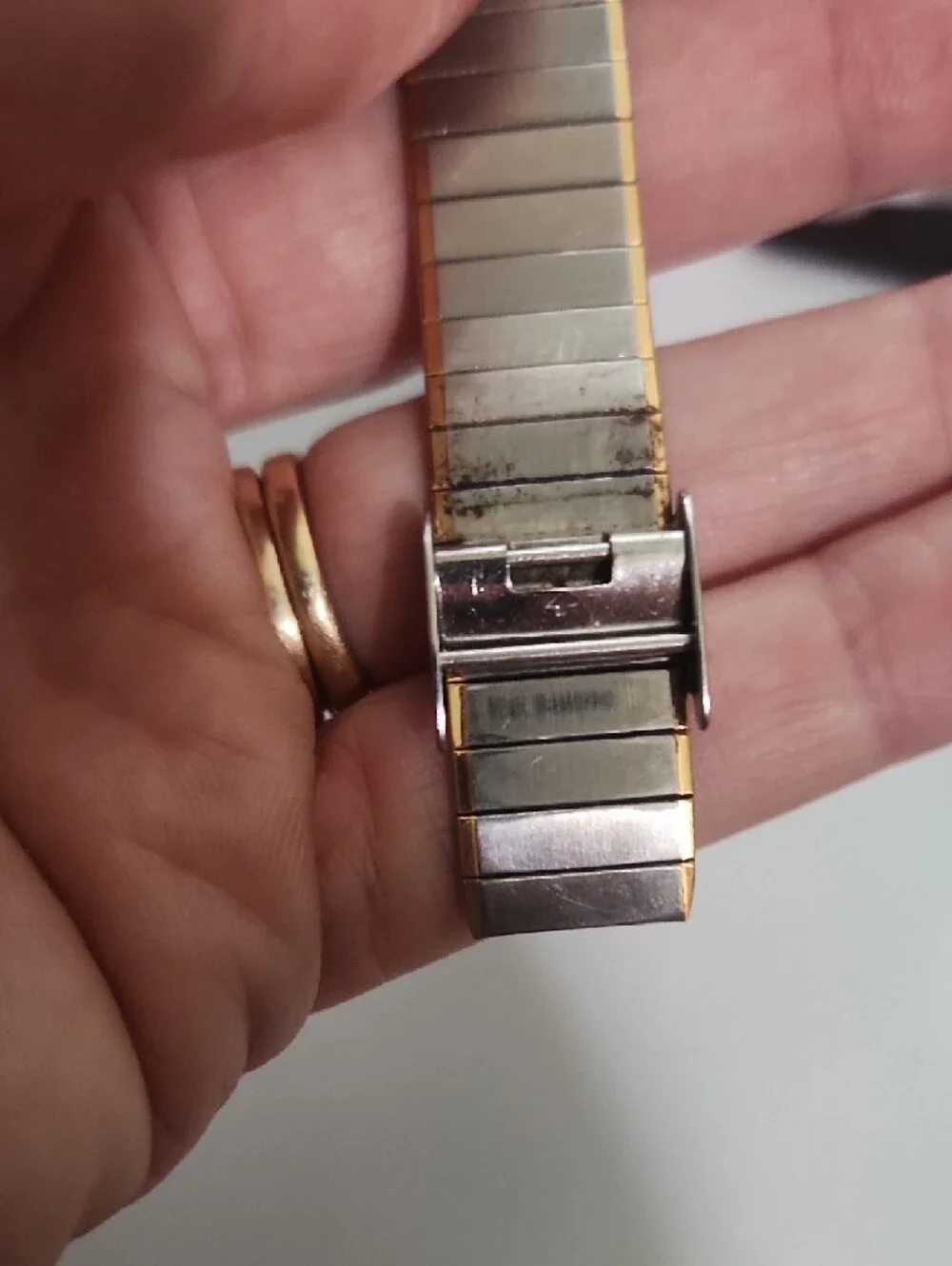 bill blass Tank‎ Dress Watch with Two-Tone Bracelet